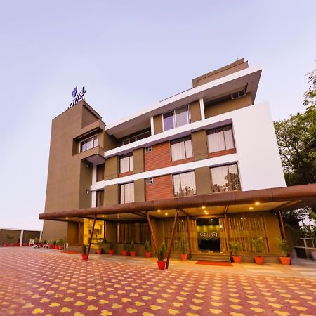 Royal Inn Khandwa Zewnętrze zdjęcie