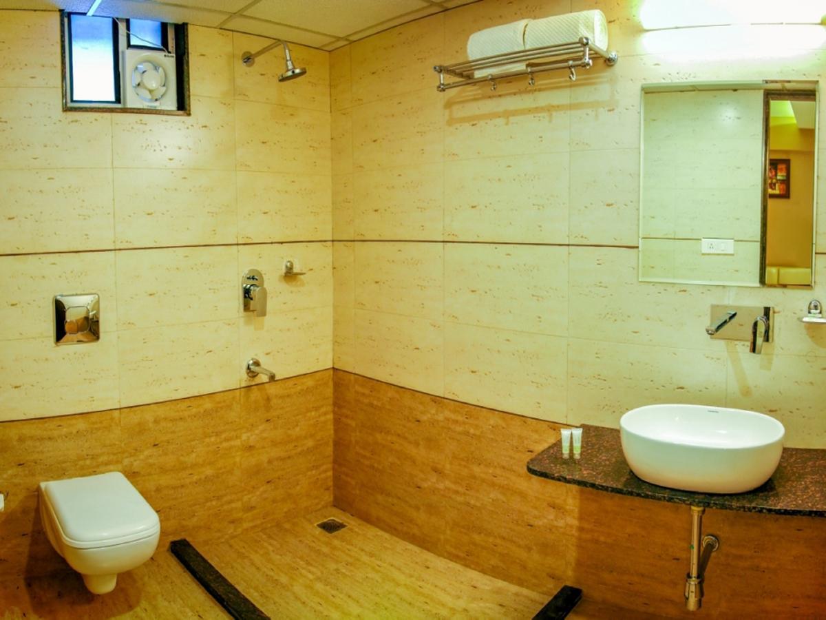 Royal Inn Khandwa Zewnętrze zdjęcie