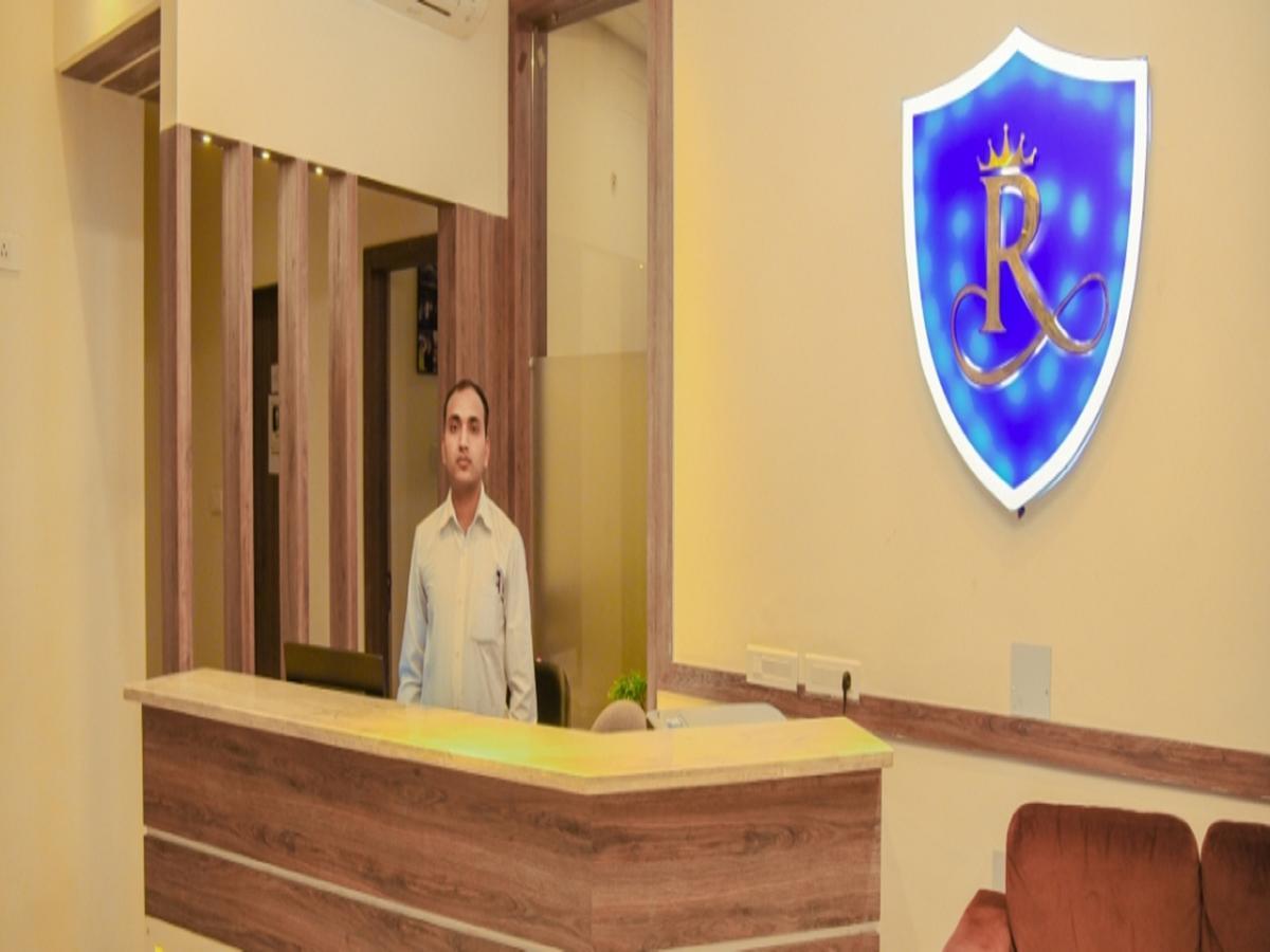 Royal Inn Khandwa Zewnętrze zdjęcie