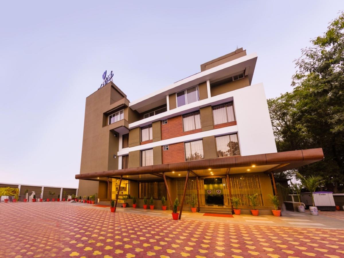 Royal Inn Khandwa Zewnętrze zdjęcie