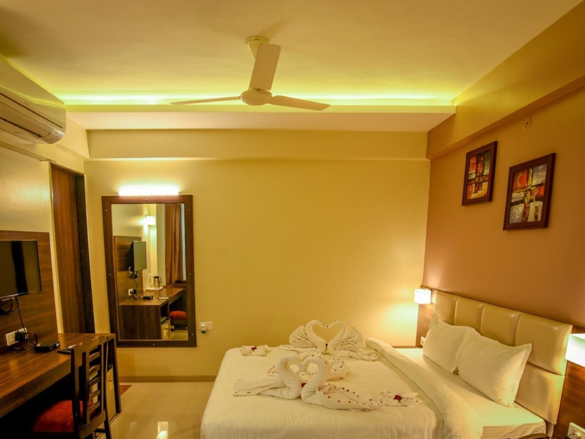 Royal Inn Khandwa Zewnętrze zdjęcie