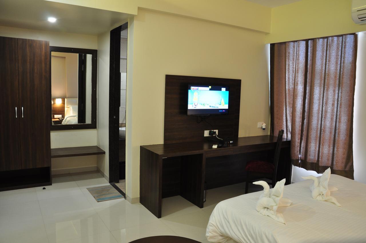 Royal Inn Khandwa Zewnętrze zdjęcie